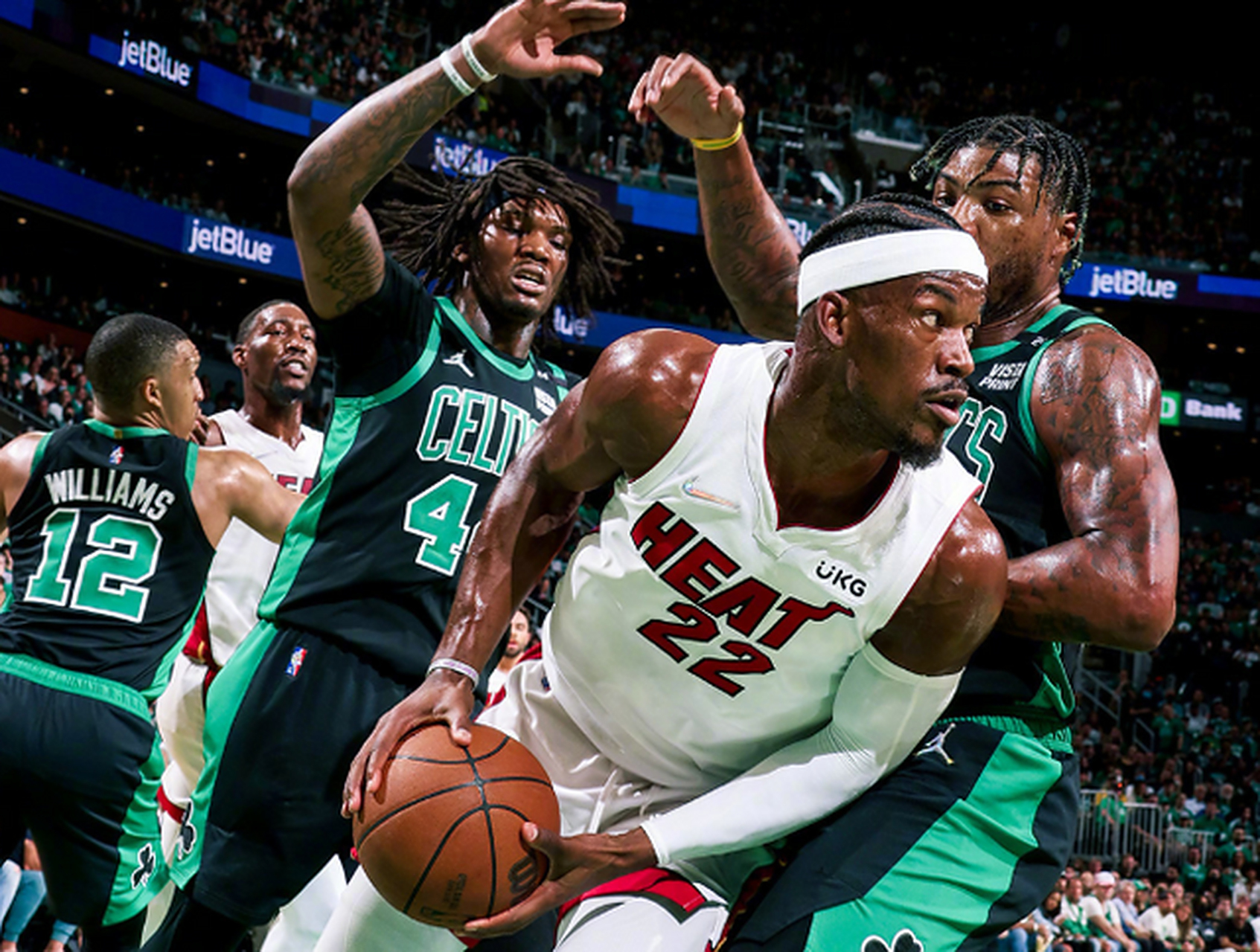 多宝娱乐平台 -波士顿凯尔特人迎NBA常规赛关键赛，窗口期绝杀压哨，信心回归，轮换策略成焦点的简单介绍