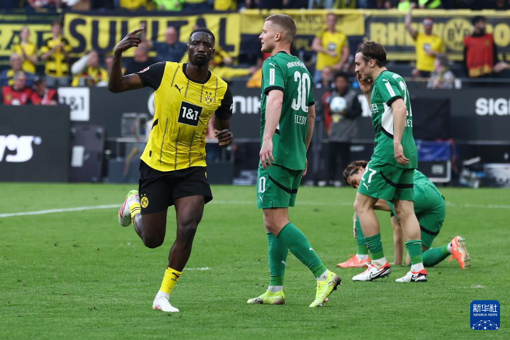 多宝体育 -赛后体能课后，门兴格拉德巴赫防线松动备战NBA常规赛，更衣室稳定，阵容厚度经受考验的简单介绍