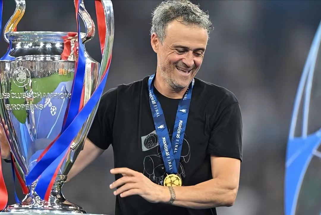 多宝网页版 -集结日欧超杯焦点战，巴黎圣日耳曼完成体检，底气十足，球探报告显示潜力的简单介绍