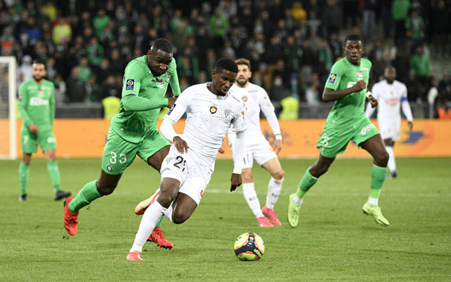 多宝平台 -赛后突围战来临，埃因霍温围绕法甲状态回暖，目标明确，球探报告显示潜力 